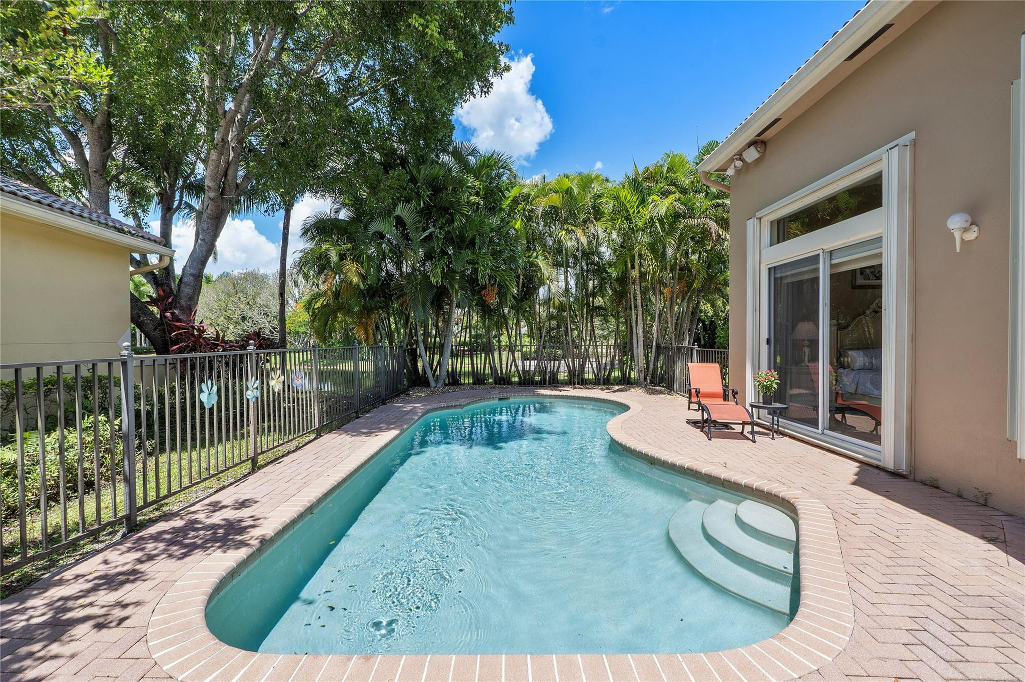 5820 NW 120th Avenue