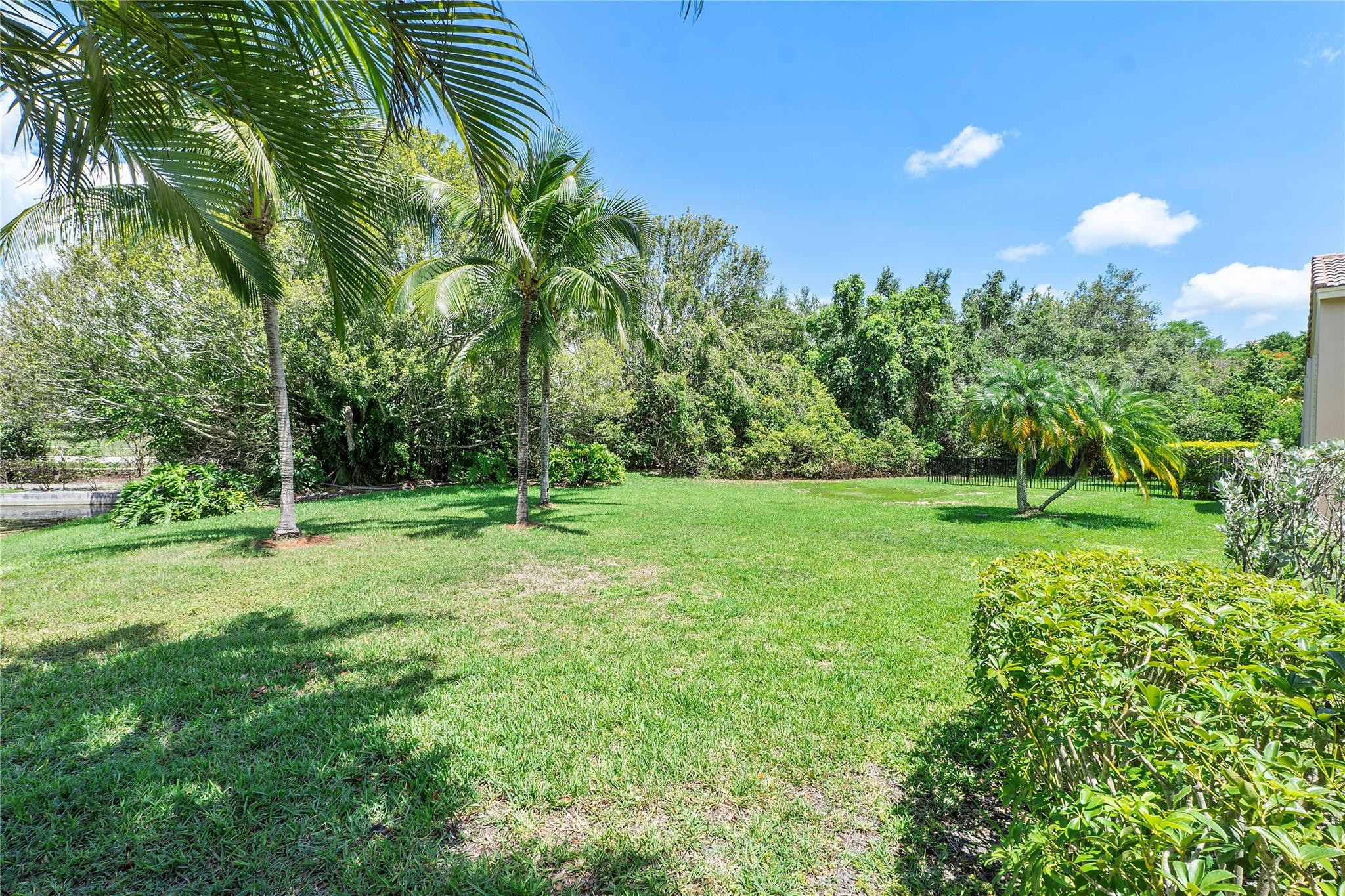 5820 NW 120th Avenue