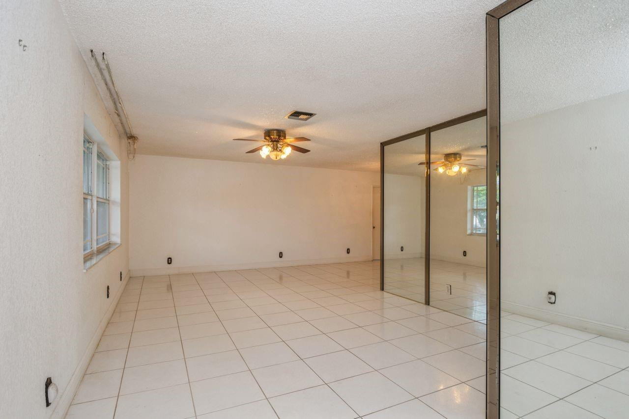2610 NW 44th Terrace