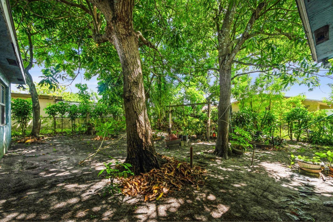2610 NW 44th Terrace