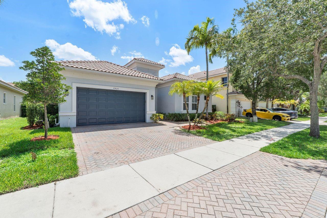 7426 NW 115th Terrace