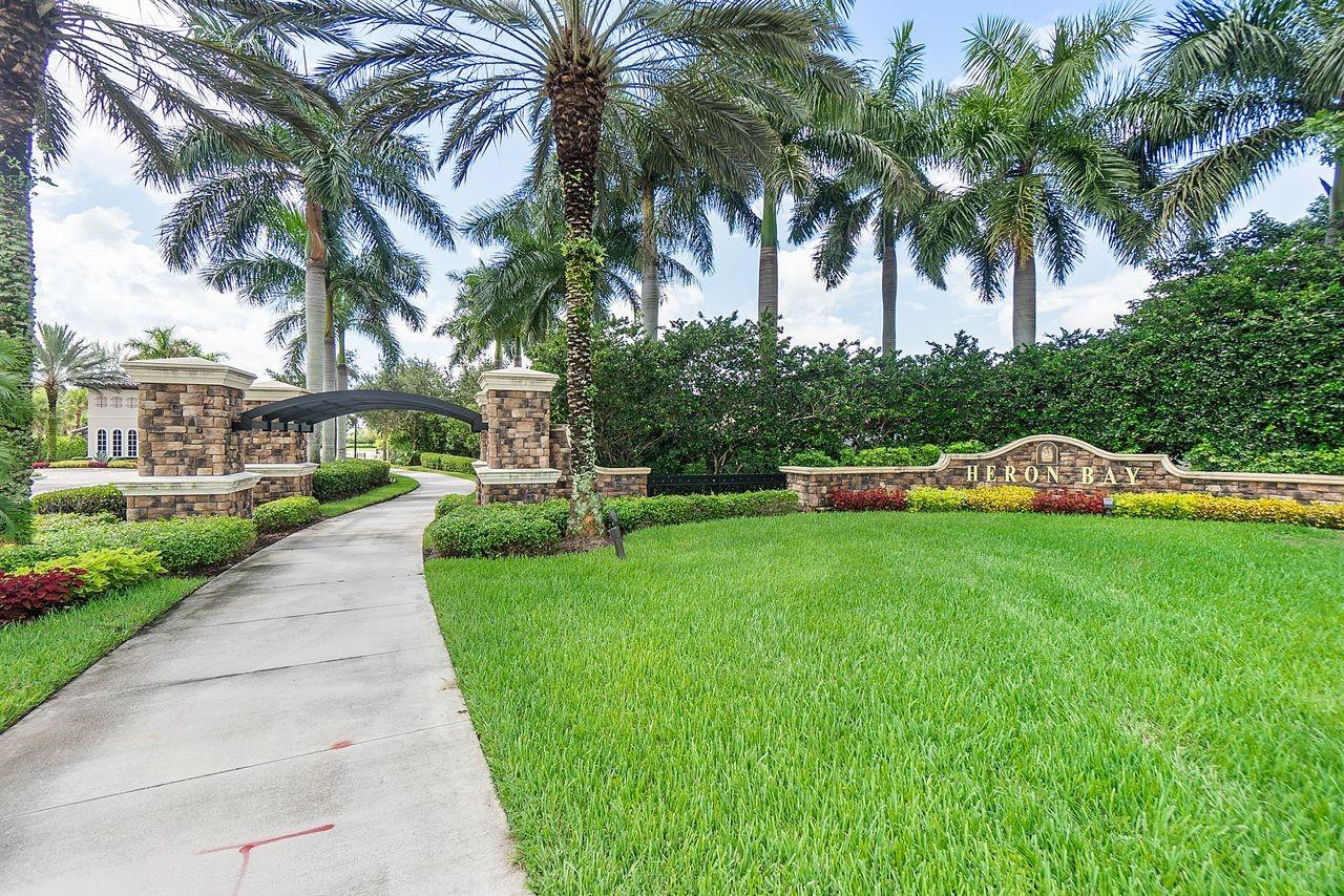7426 NW 115th Terrace