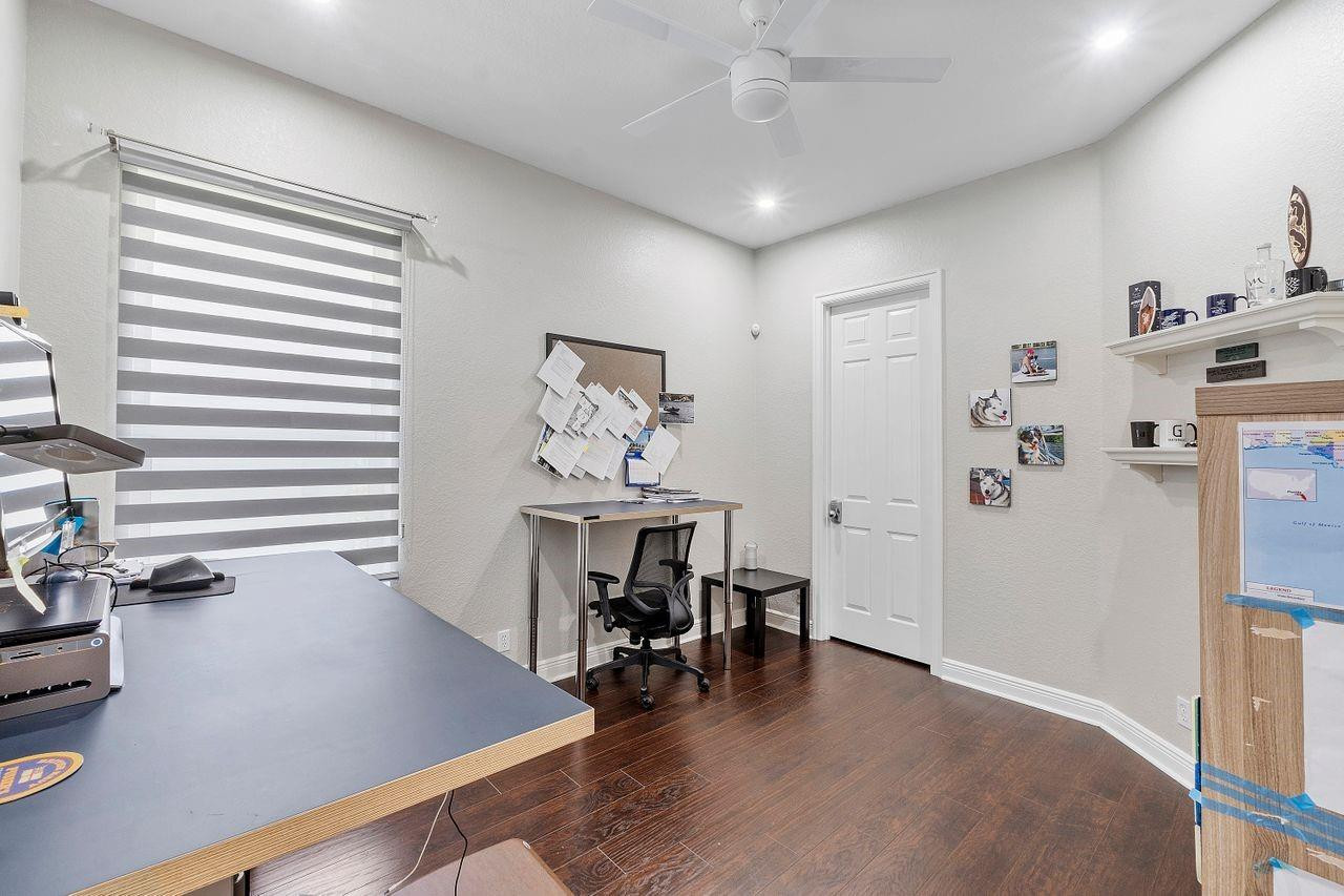 7426 NW 115th Terrace