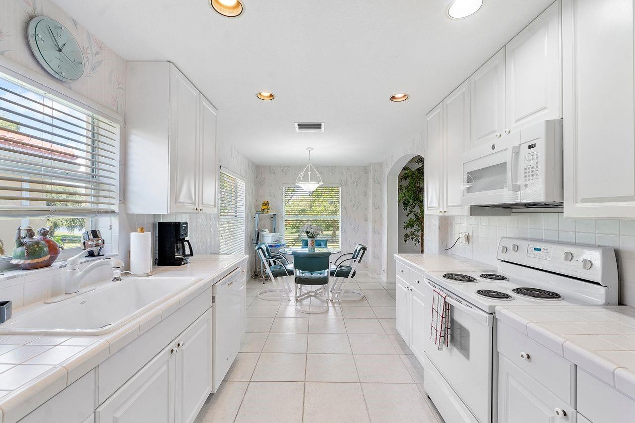 12468 Crystal Pointe Drive 201