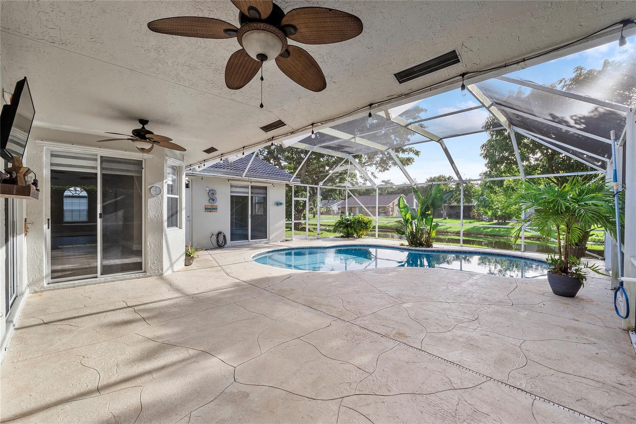 5880 NW 40th Lane