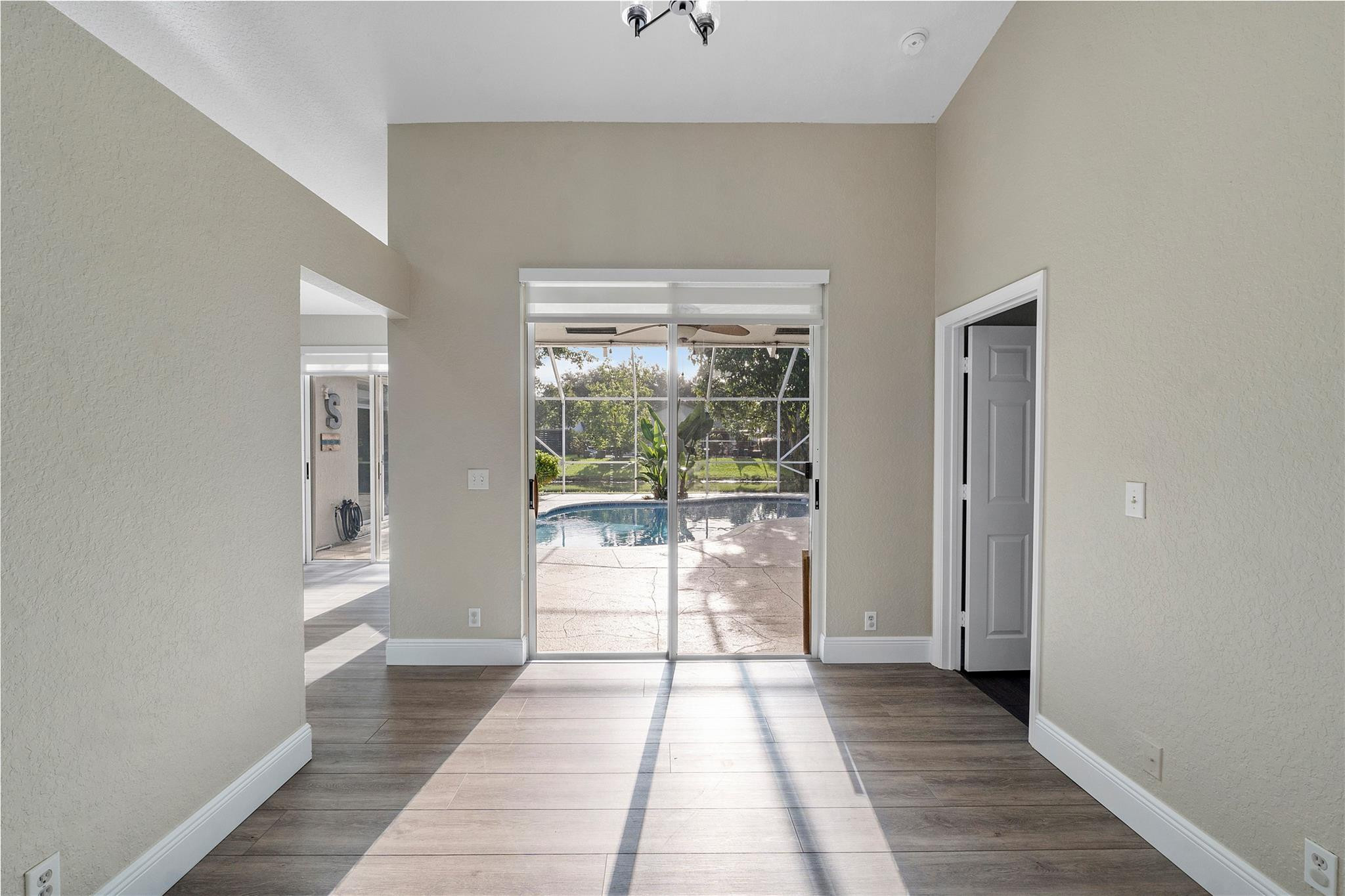 5880 NW 40th Lane