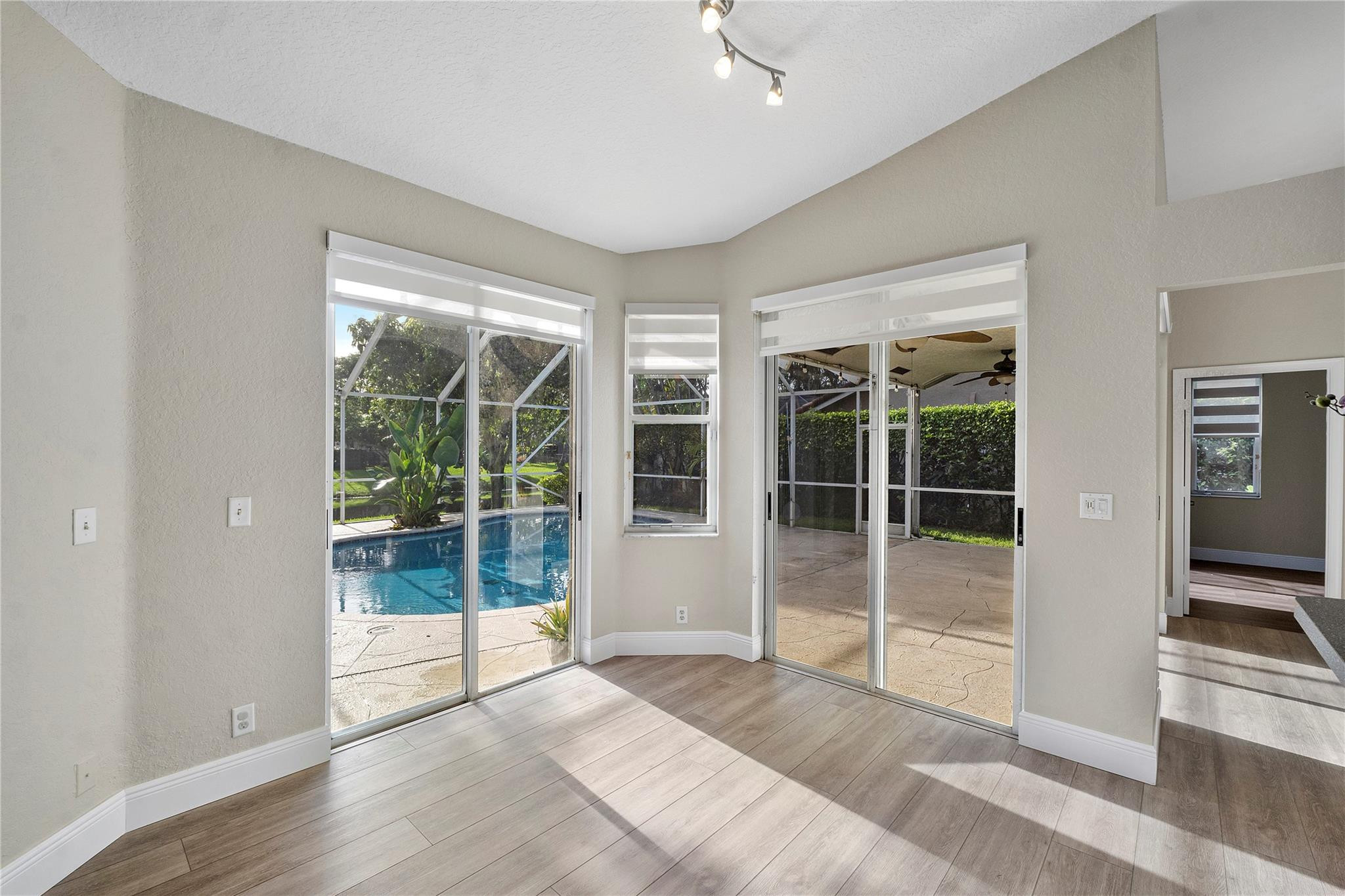 5880 NW 40th Lane