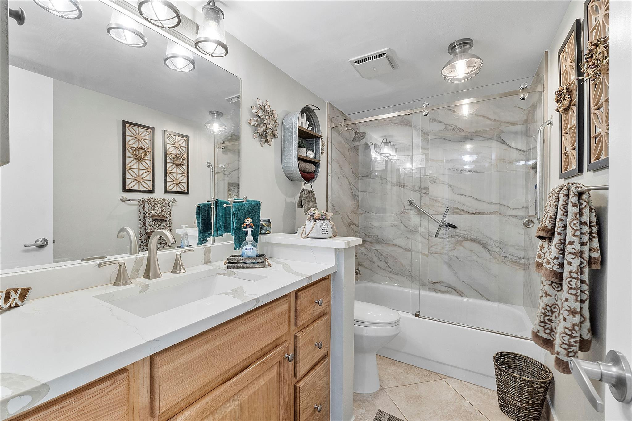 6409 Coral Lake Drive 109