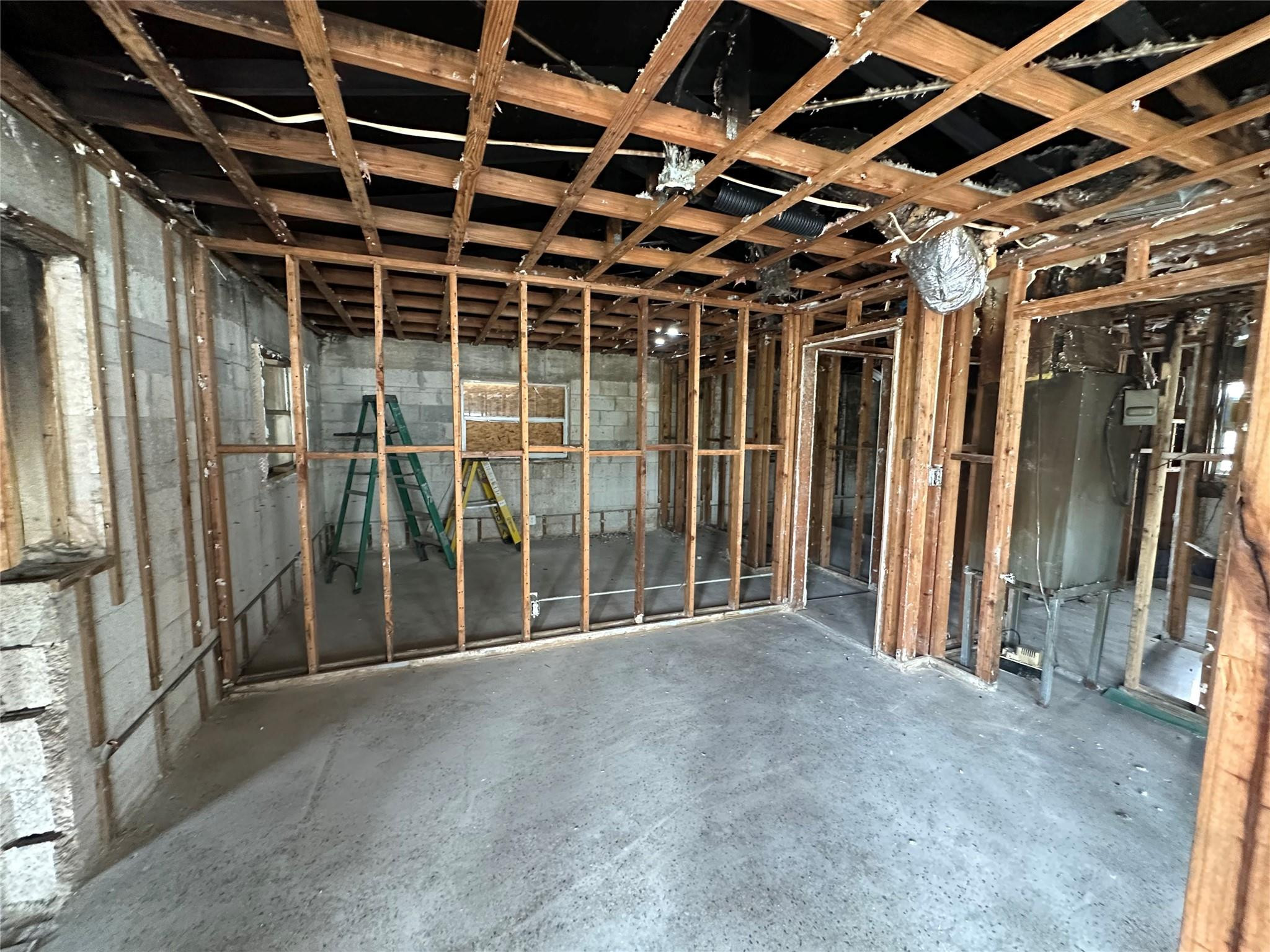 537 NW 2nd Terrace