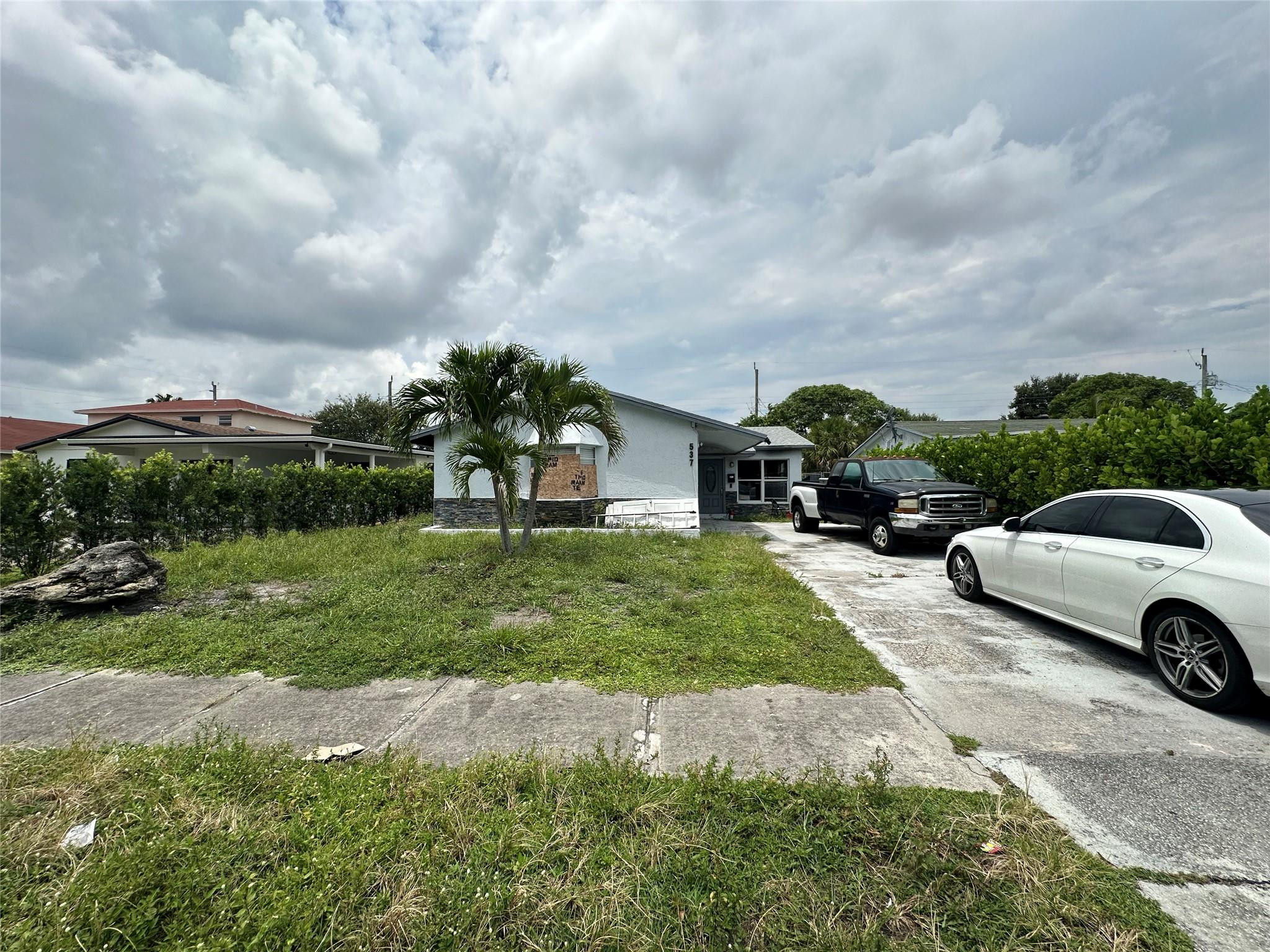 537 NW 2nd Terrace