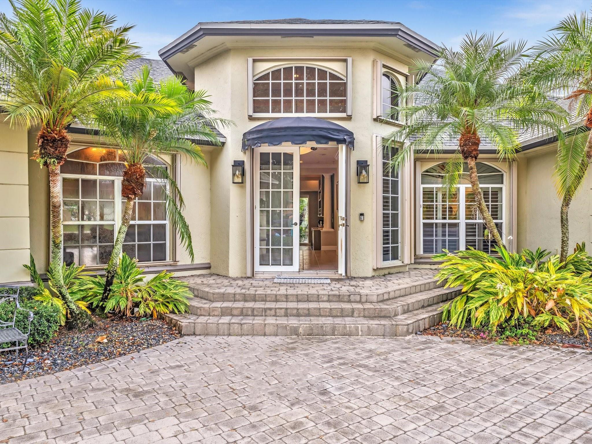 8941 SW 8th Street