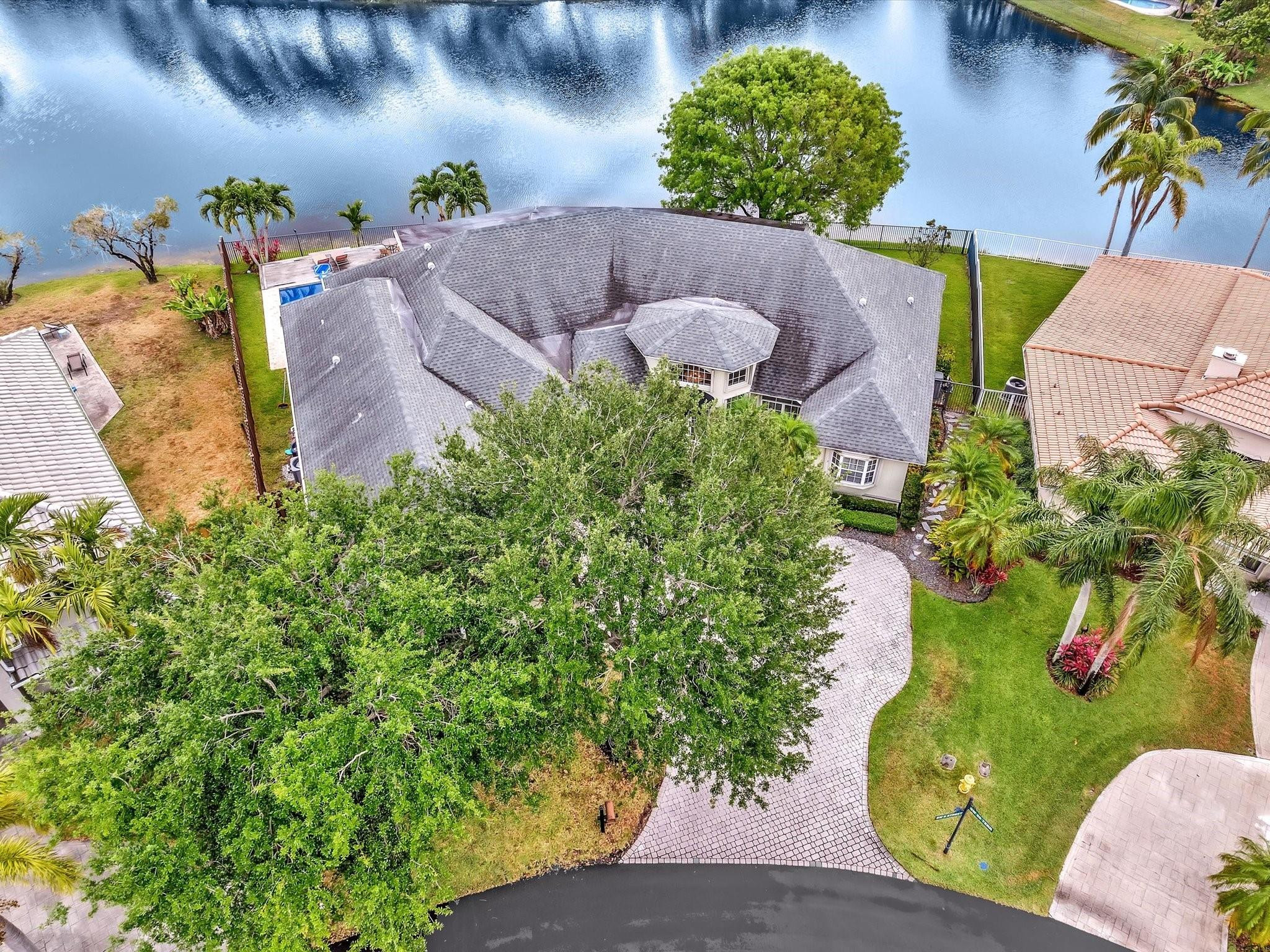 8941 SW 8th Street