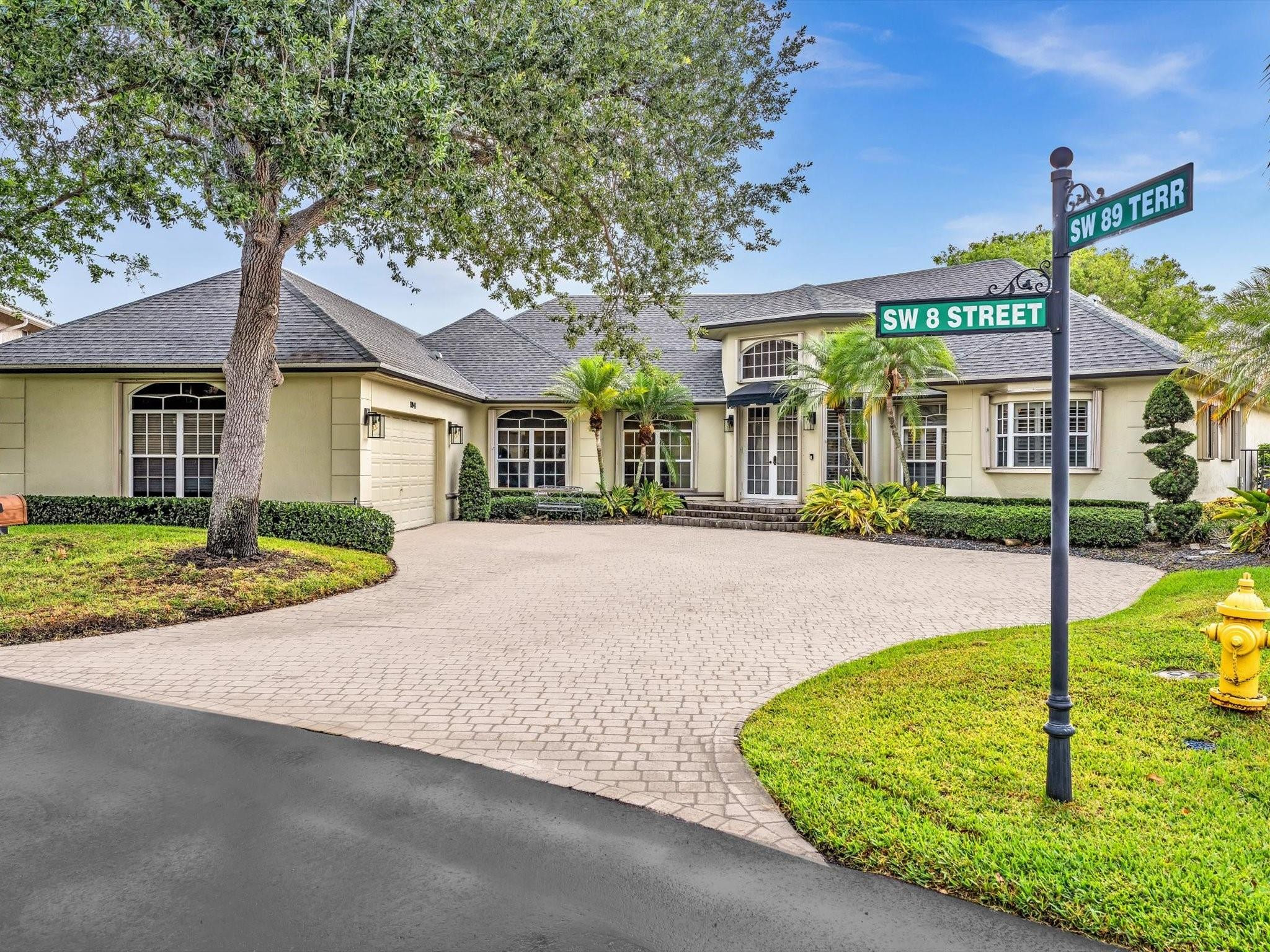 8941 SW 8th Street