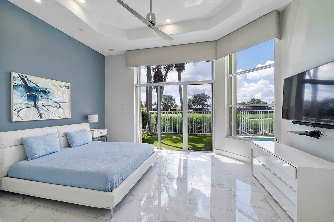 7963 Villa D Este Way