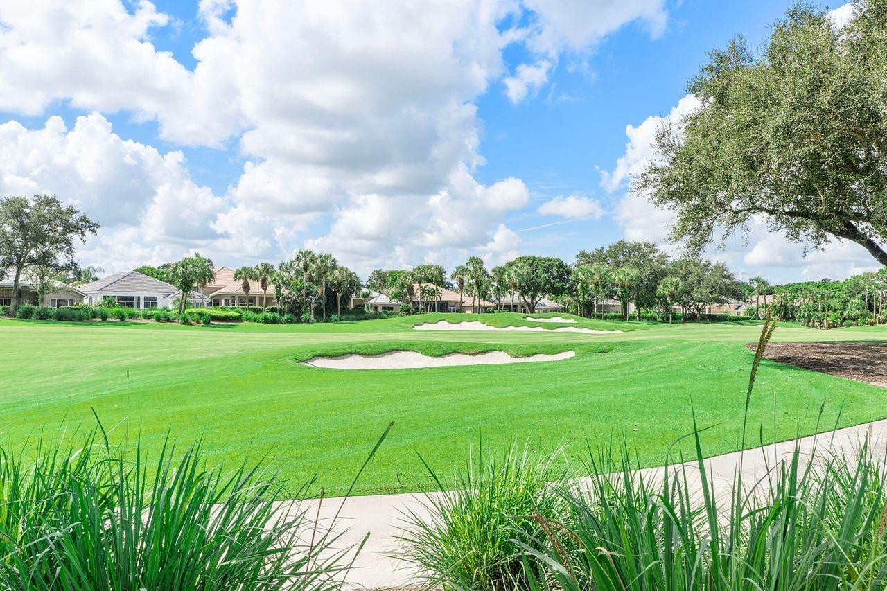 7963 Villa D Este Way
