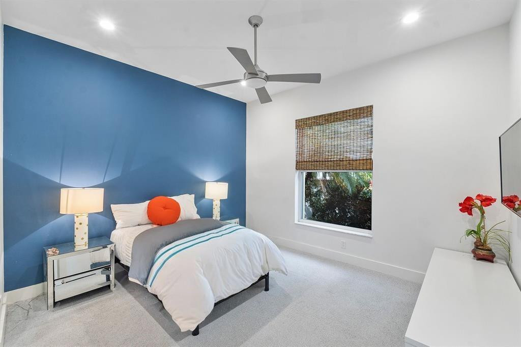 7963 Villa D Este Way