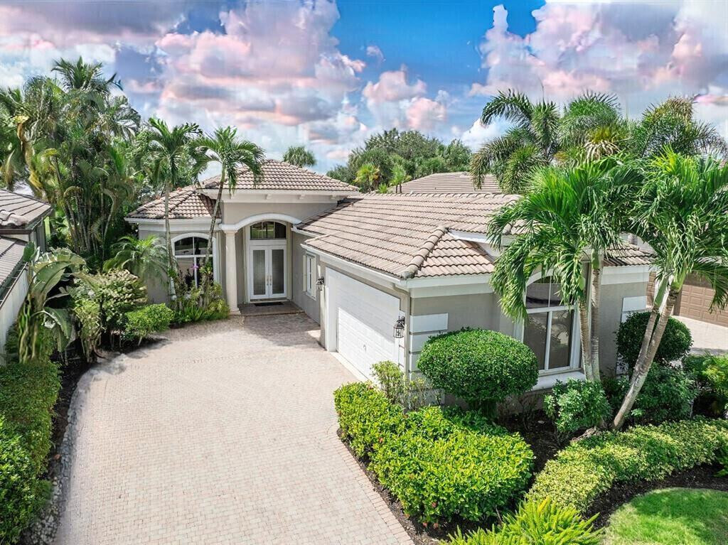 7963 Villa D Este Way