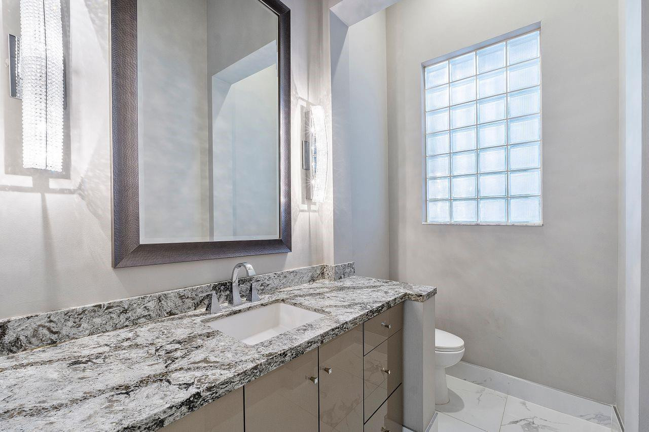 7963 Villa D Este Way