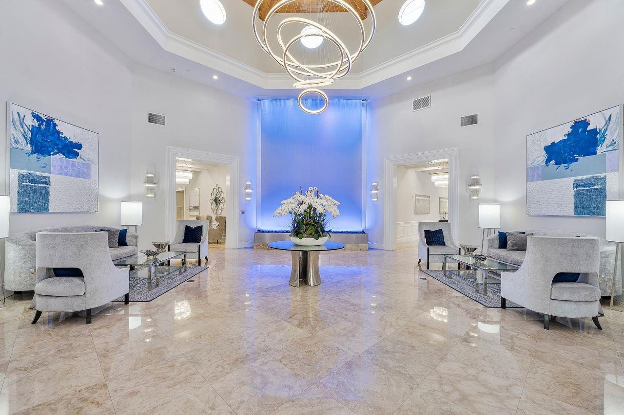 7963 Villa D Este Way