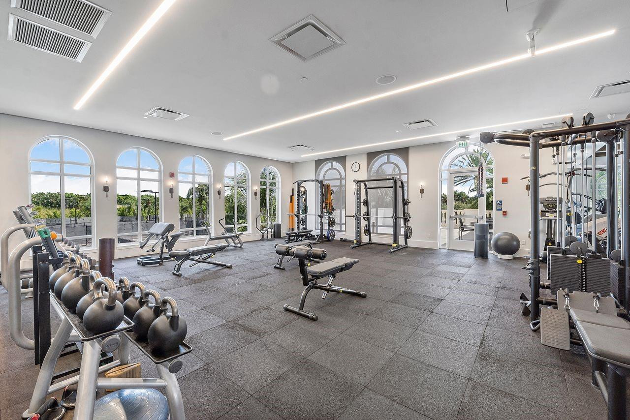 7963 Villa D Este Way