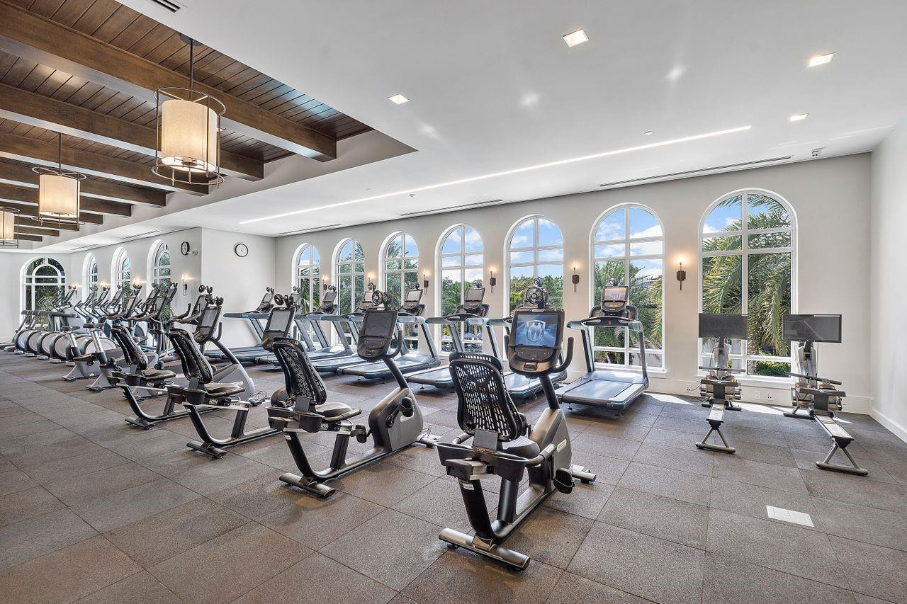7963 Villa D Este Way