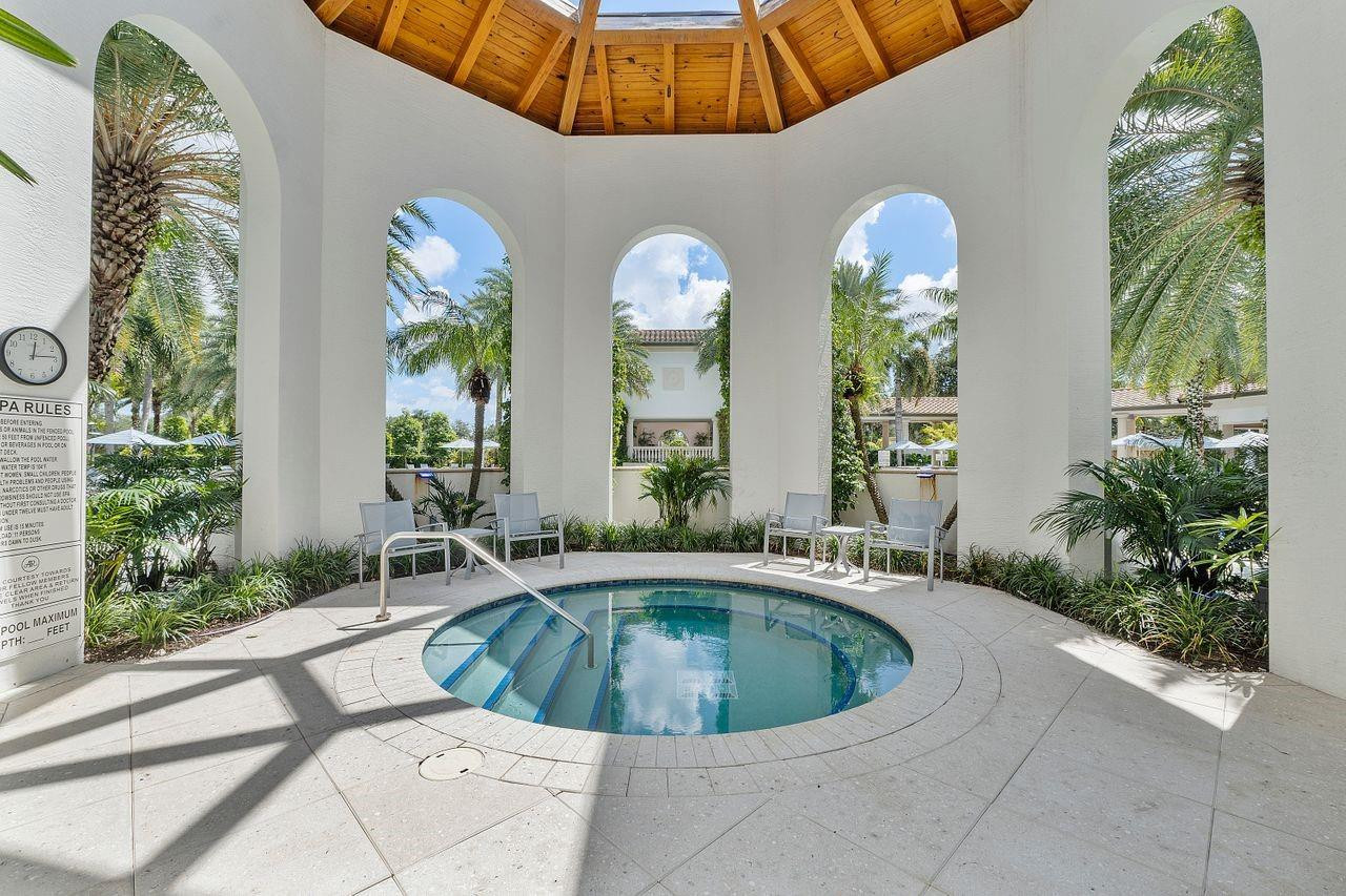 7963 Villa D Este Way