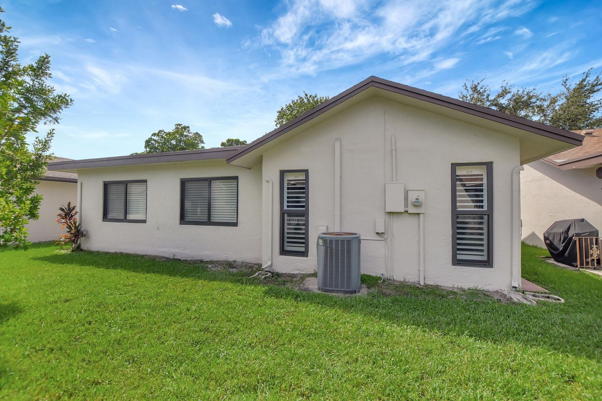 2101 SW 17 Drive