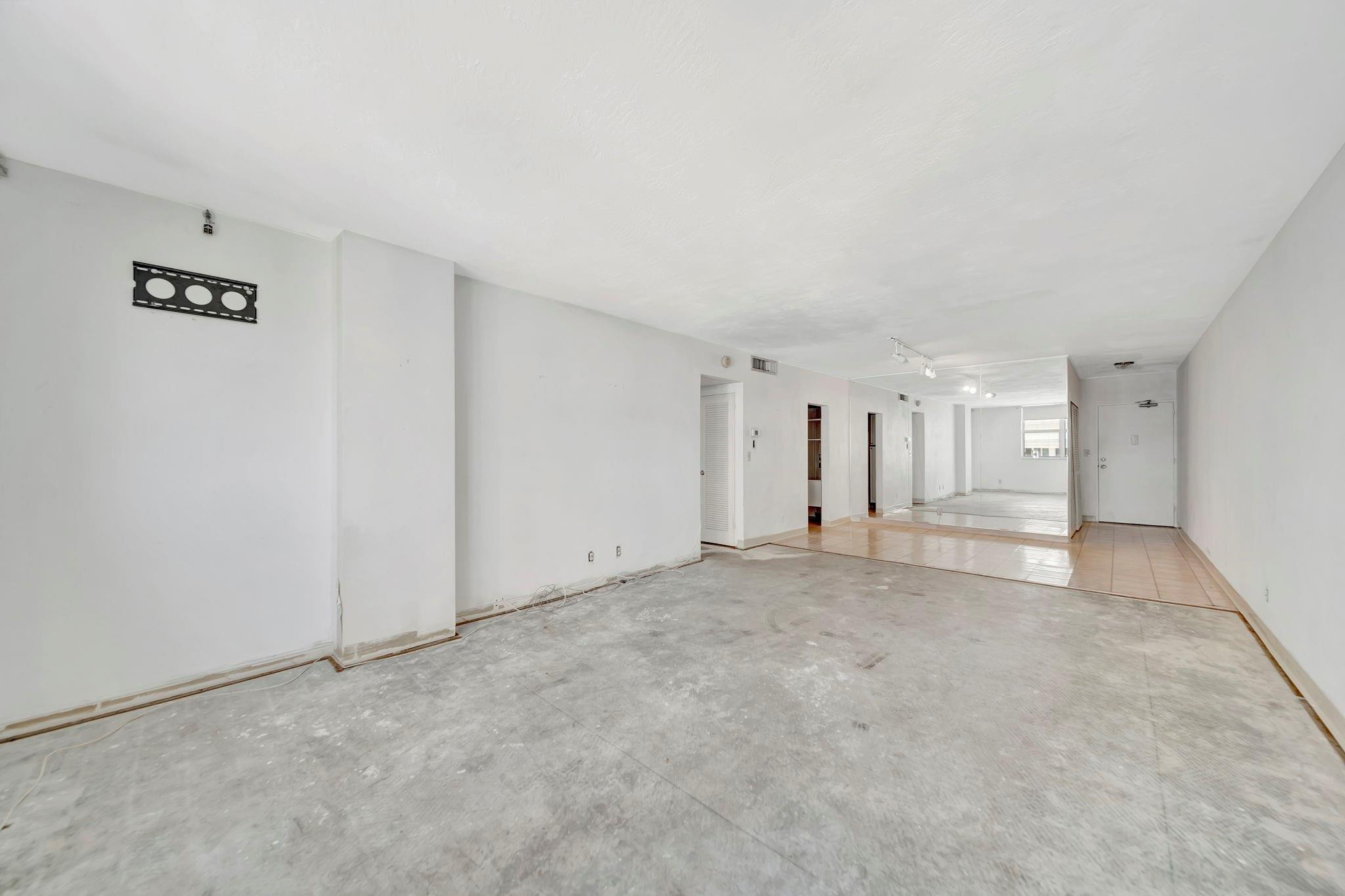 4250 Galt Ocean Drive 11G