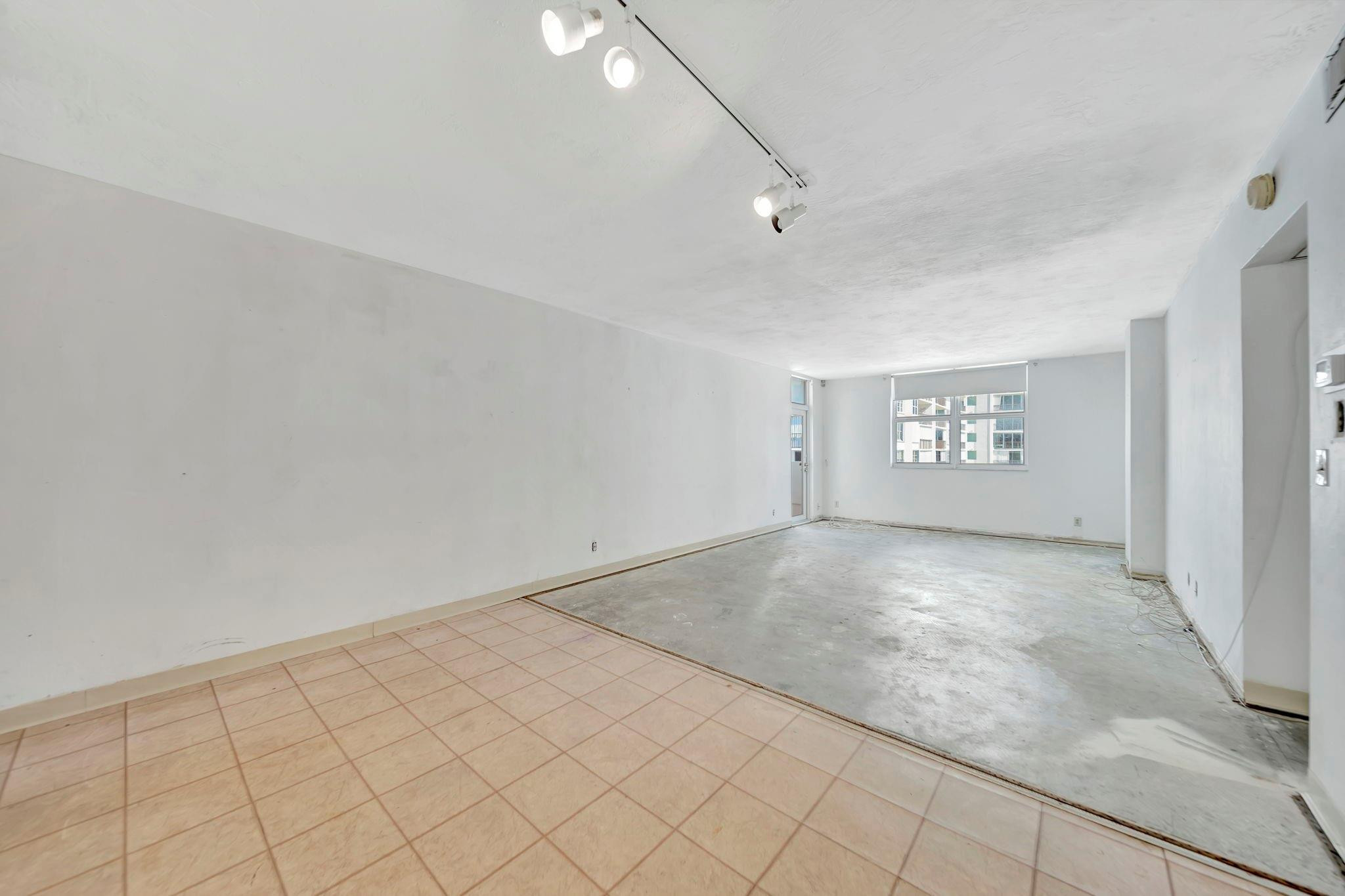 4250 Galt Ocean Drive 11G