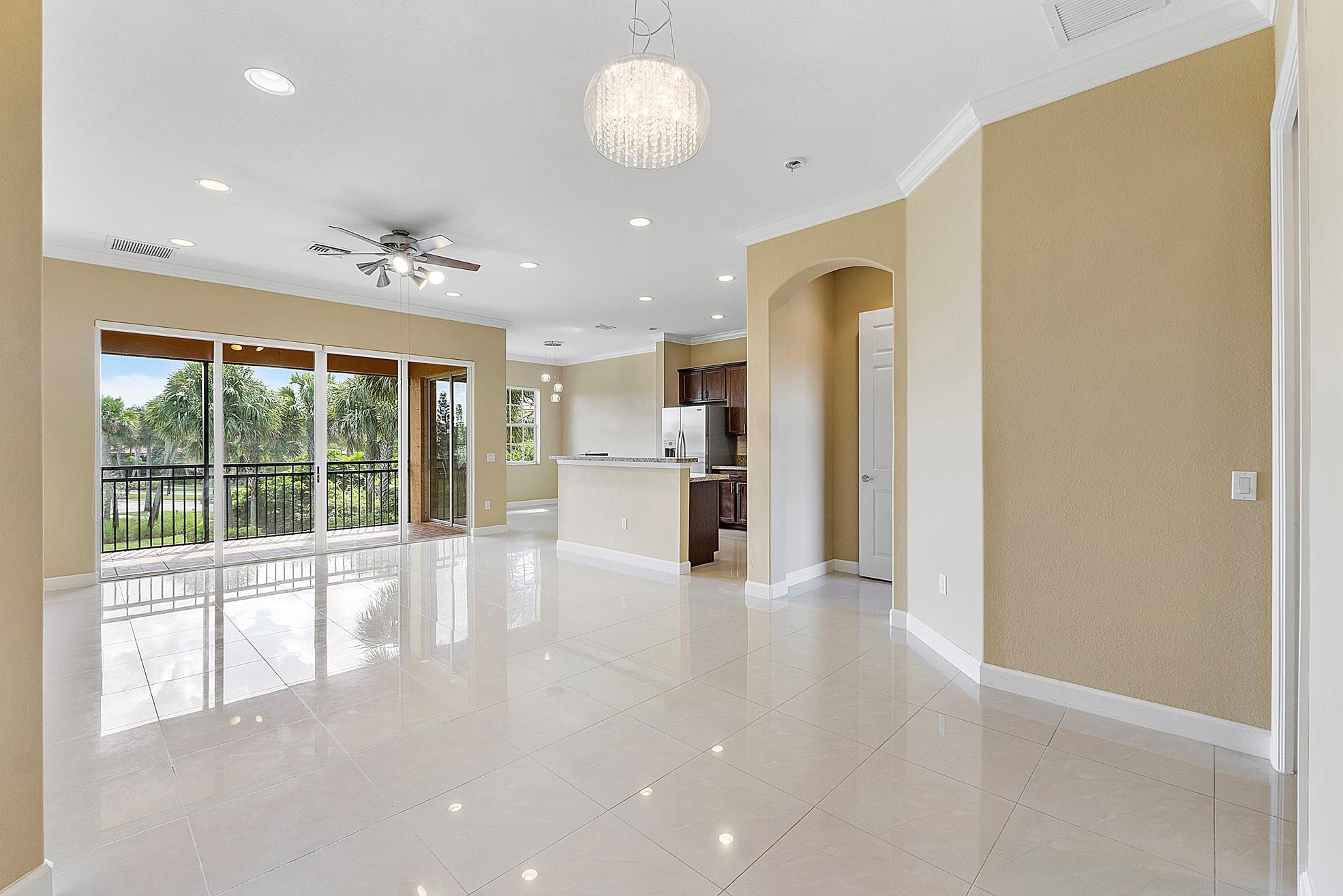 8186 NW 127th Lane 31-E