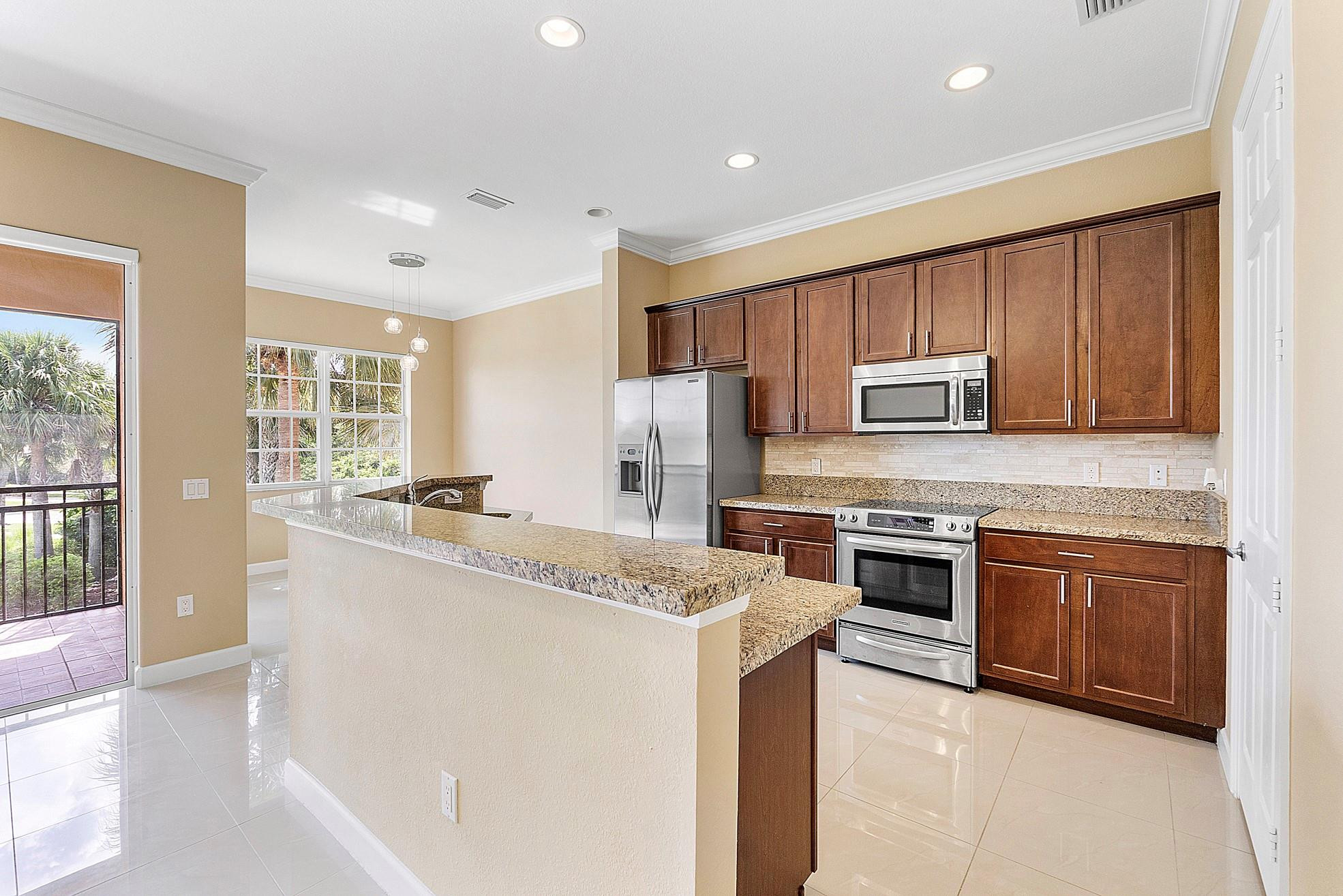 8186 NW 127th Lane 31-E