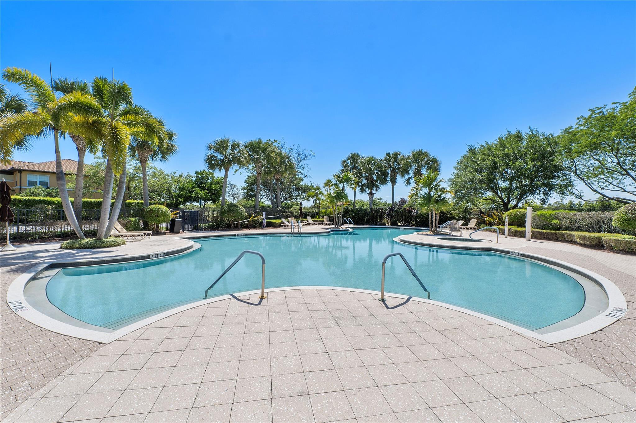 8186 NW 127th Lane 31-E
