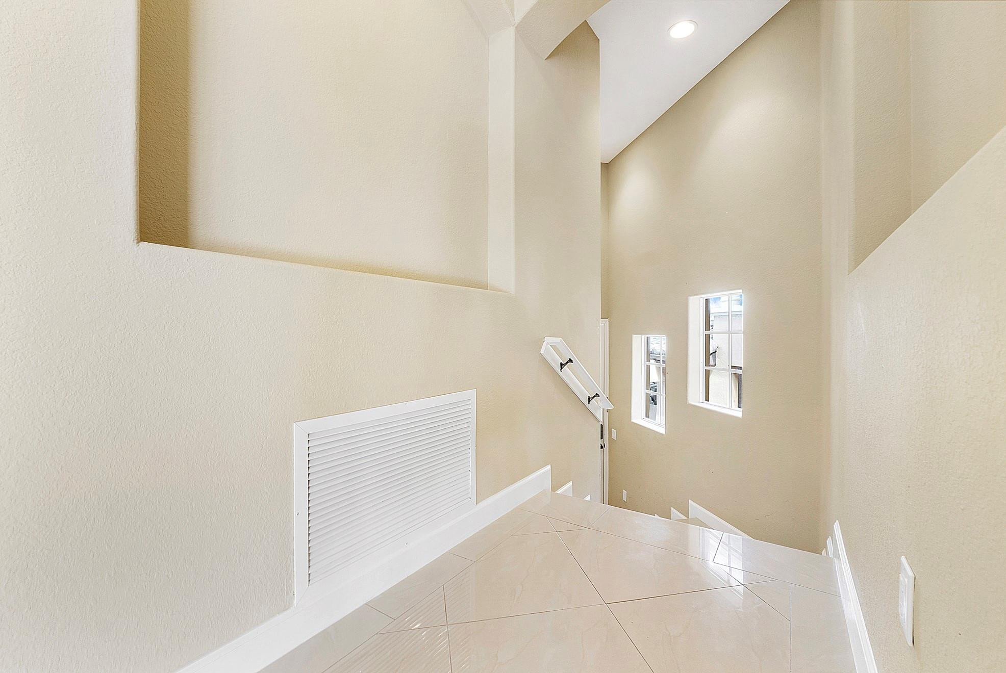 8186 NW 127th Lane 31-E