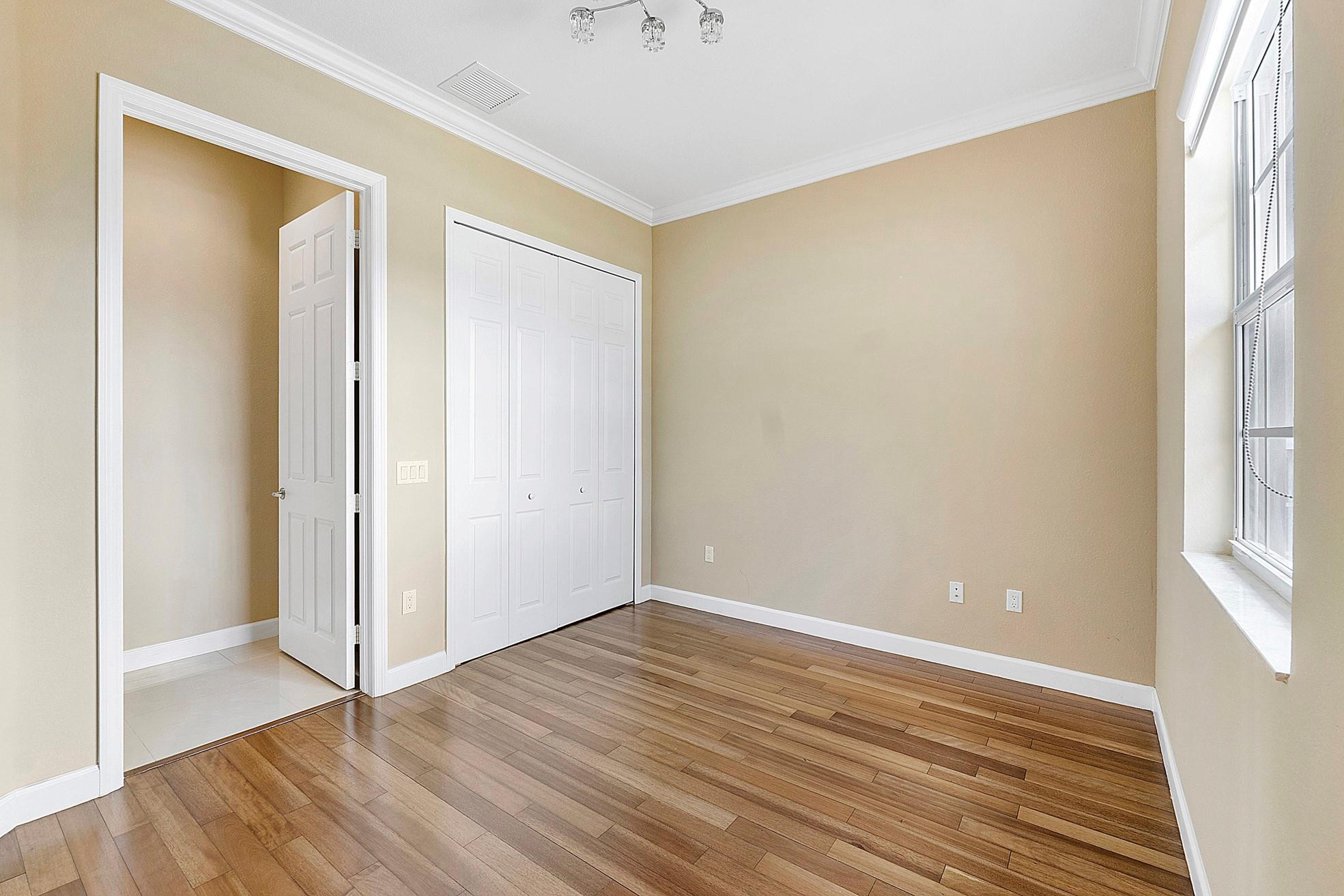 8186 NW 127th Lane 31-E
