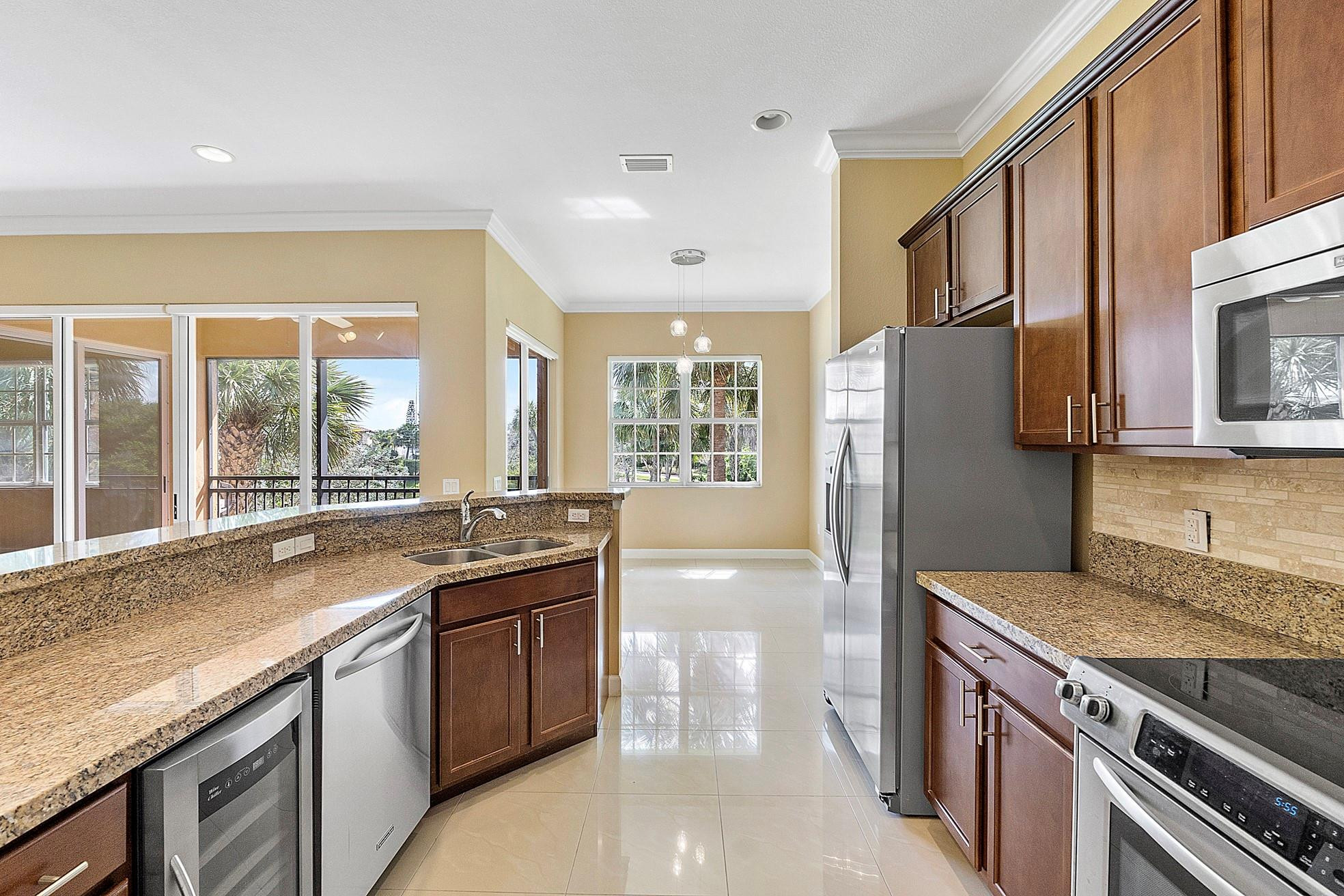 8186 NW 127th Lane 31-E