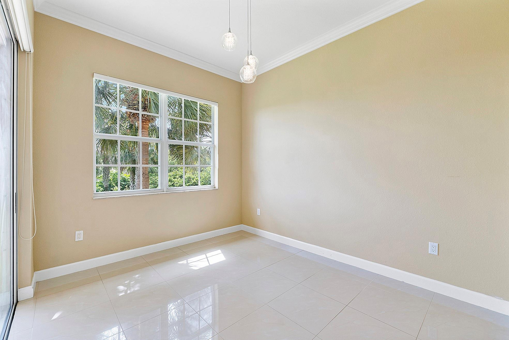 8186 NW 127th Lane 31-E