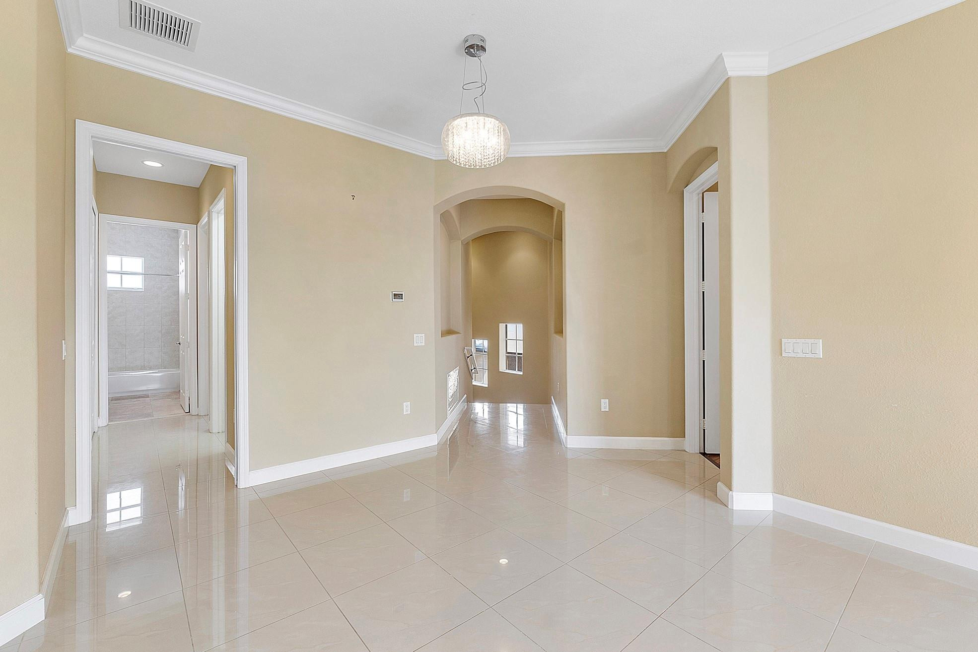 8186 NW 127th Lane 31-E