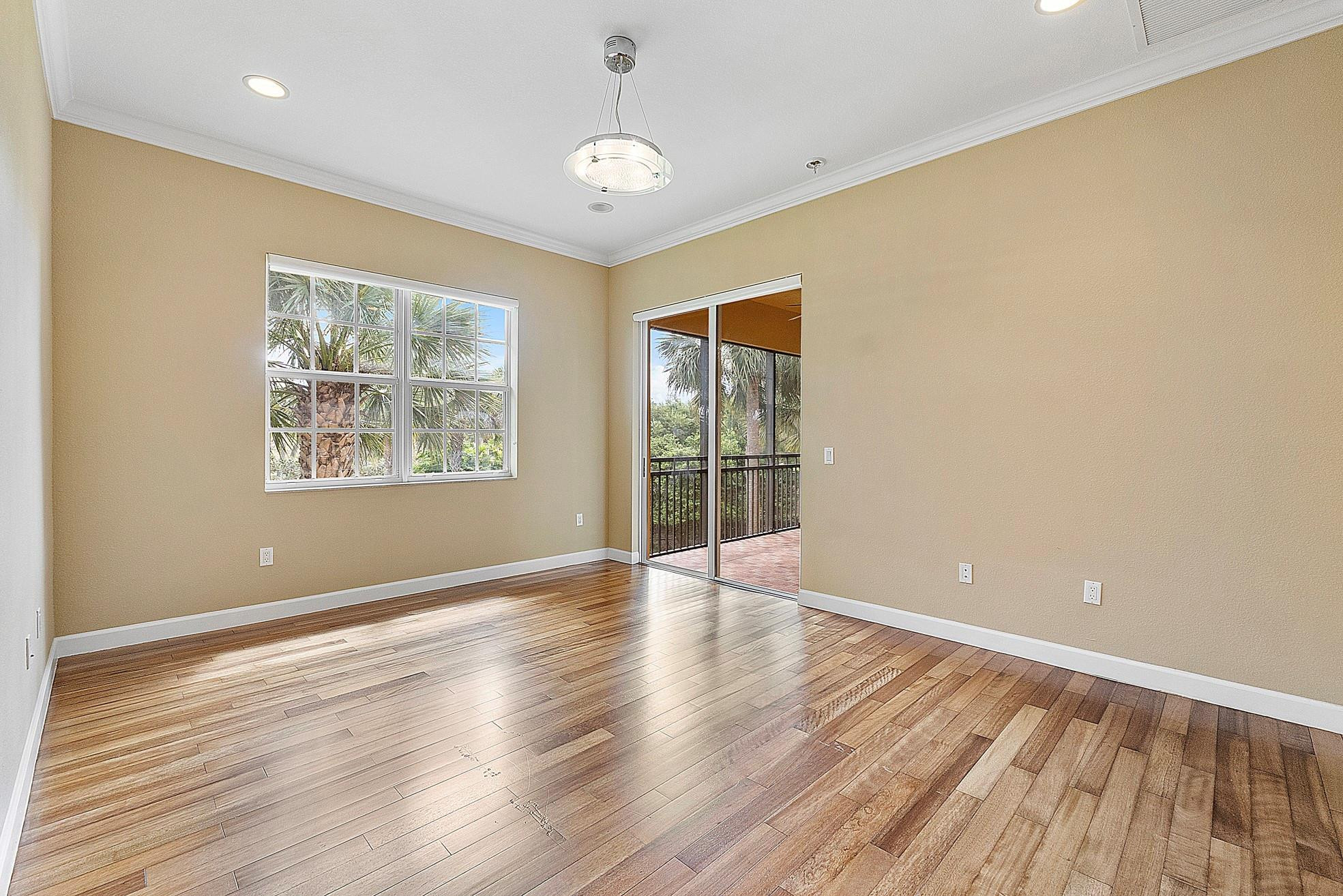 8186 NW 127th Lane 31-E
