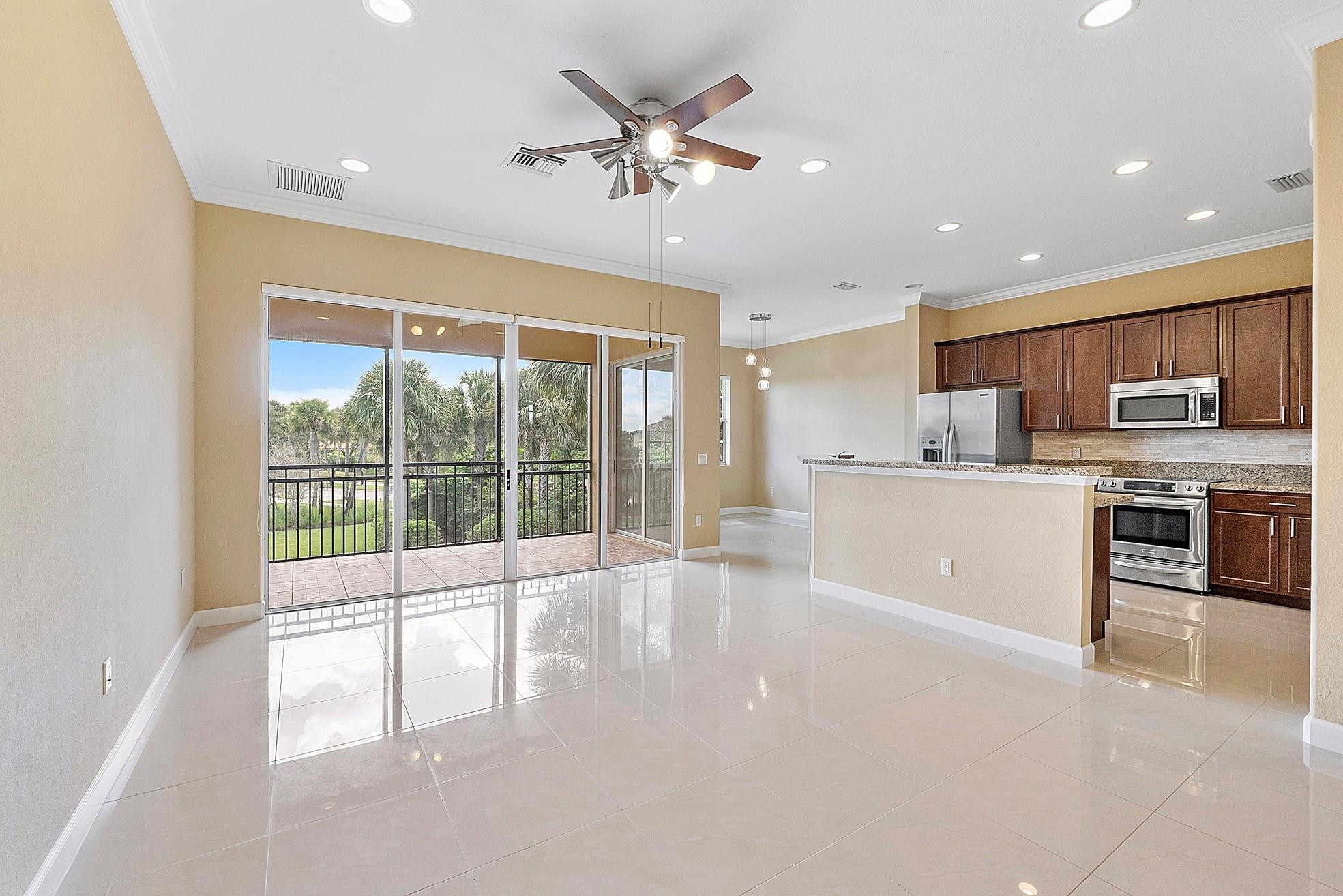 8186 NW 127th Lane 31-E