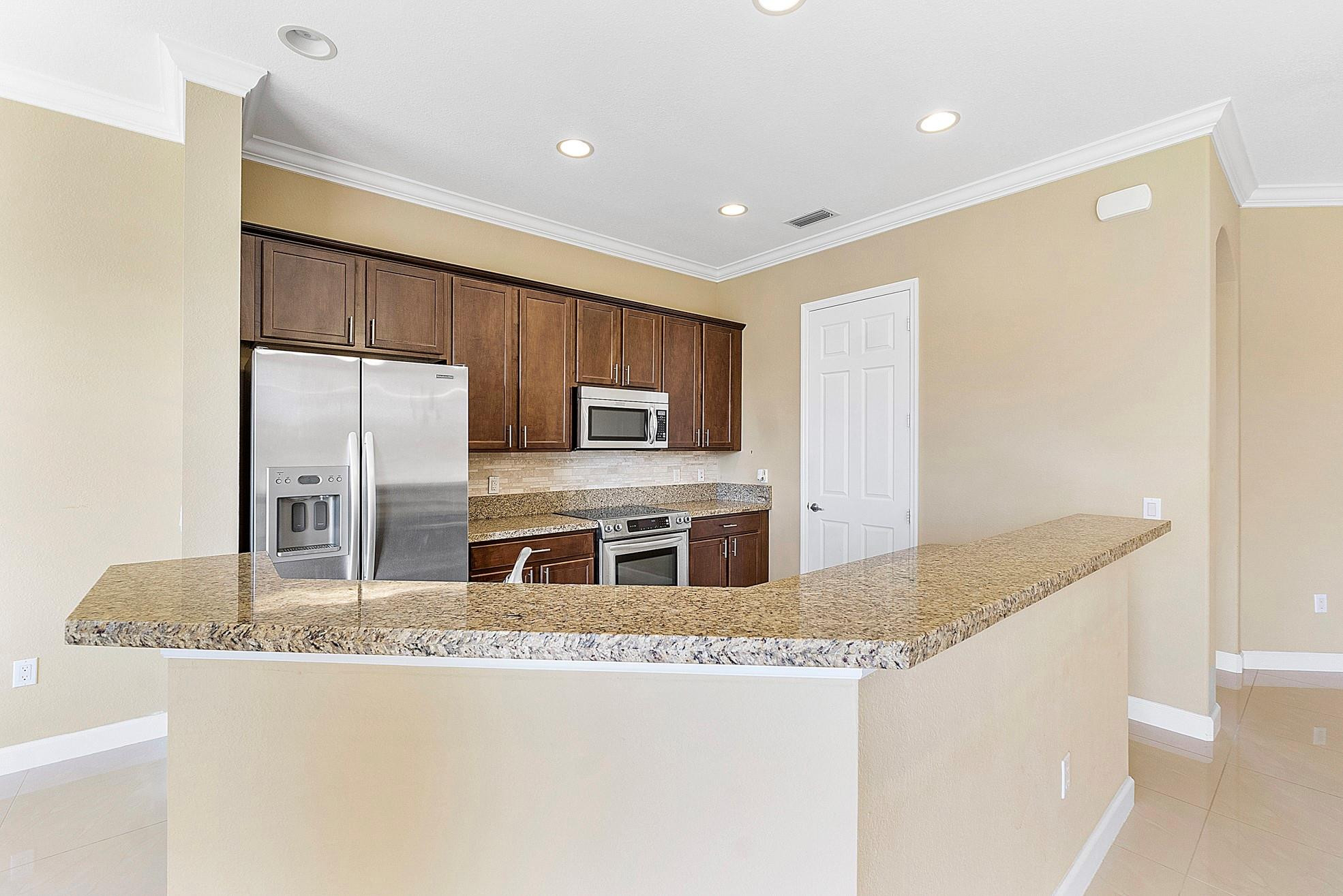 8186 NW 127th Lane 31-E