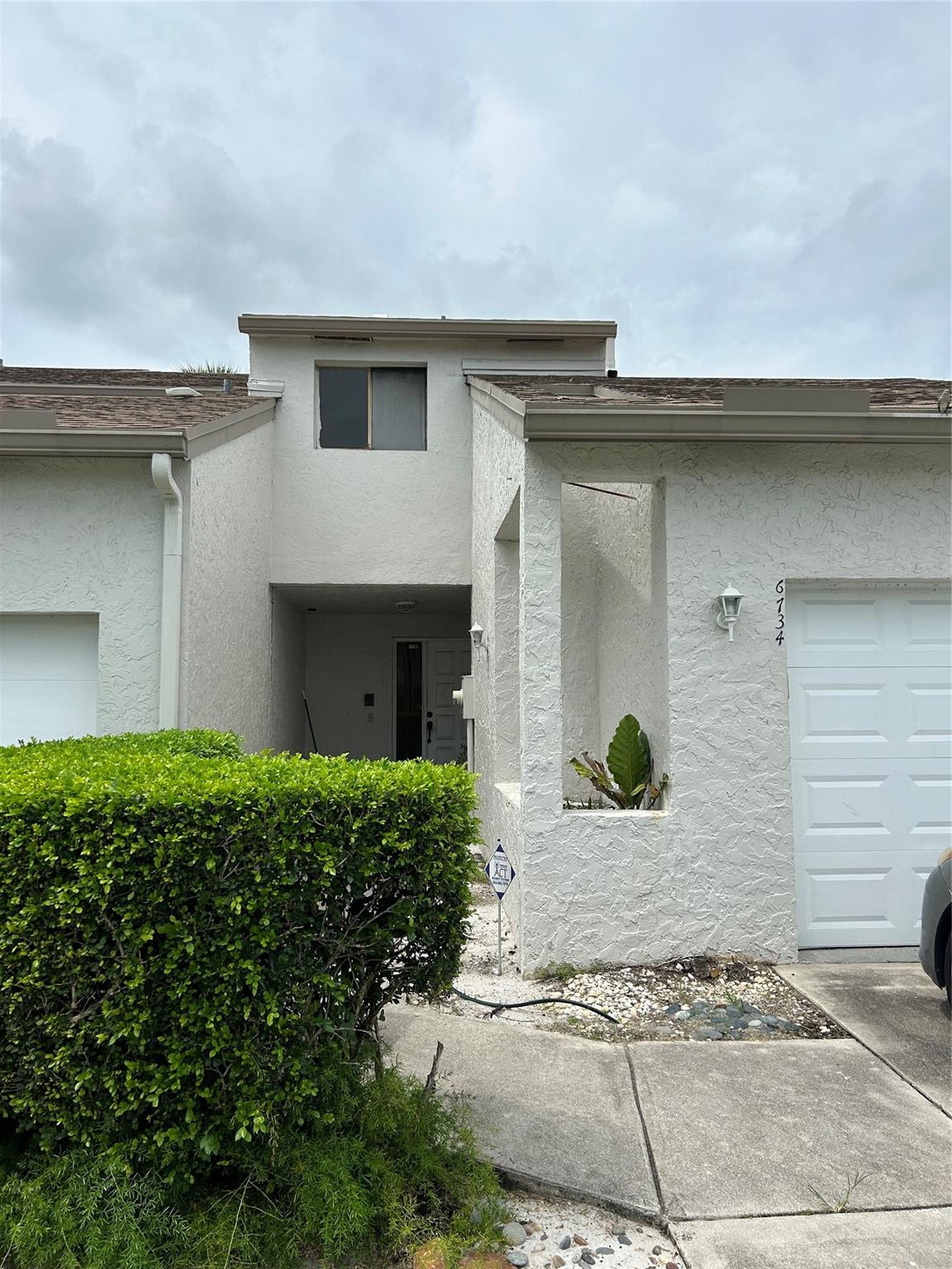 6734 Canary Palm Circle 6734