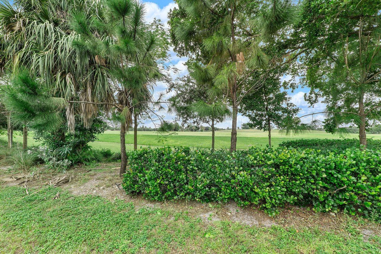 1510 NW 48th Place