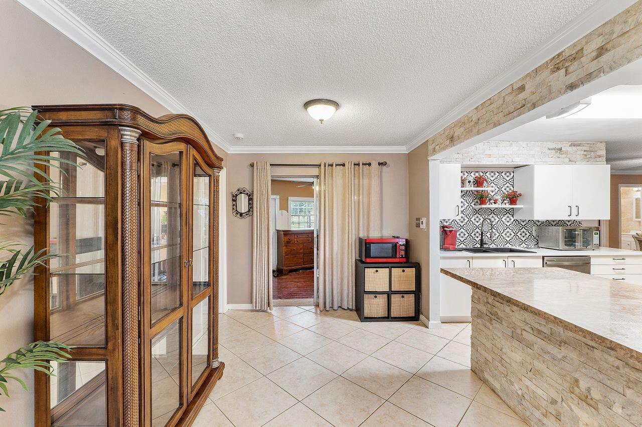1510 NW 48th Place