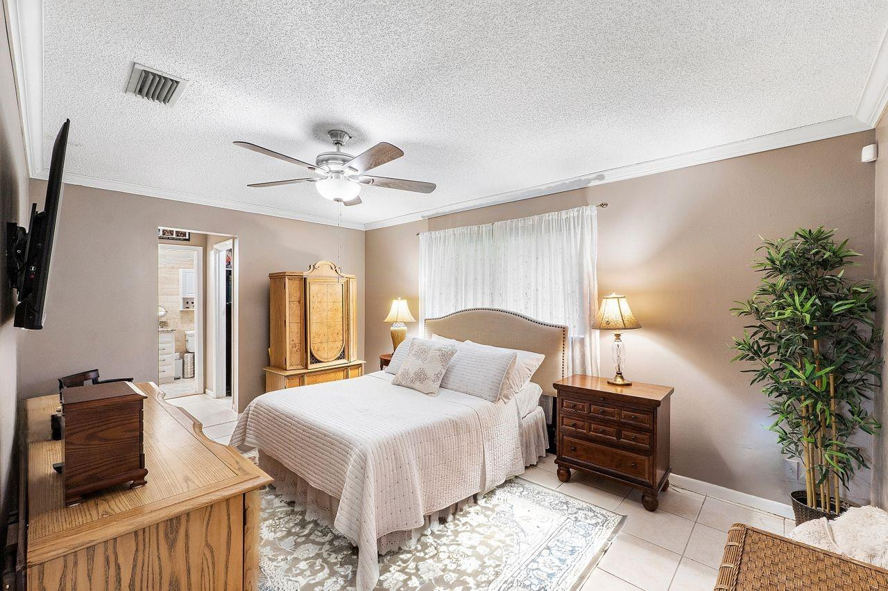1510 NW 48th Place