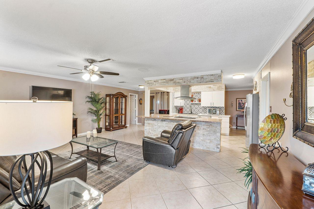 1510 NW 48th Place