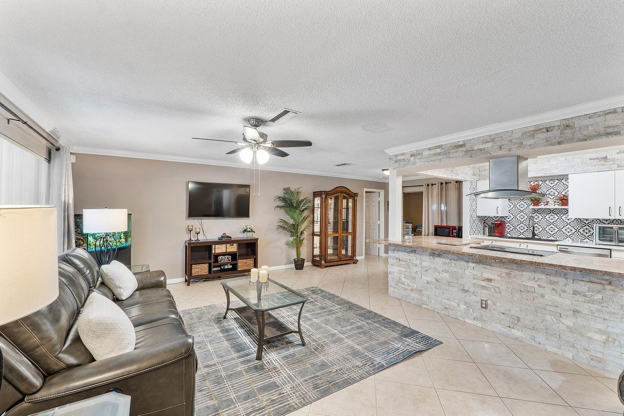 1510 NW 48th Place