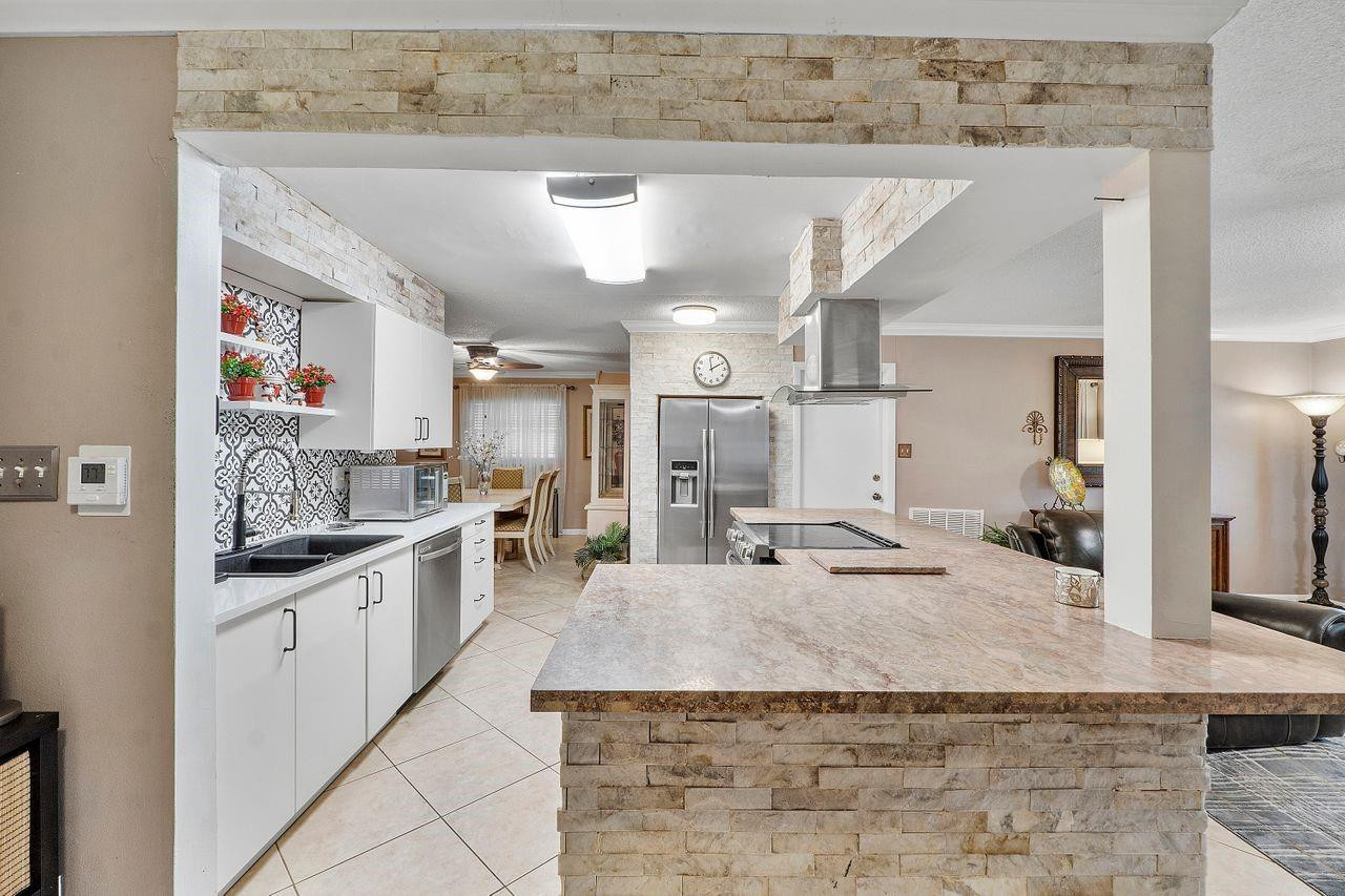 1510 NW 48th Place