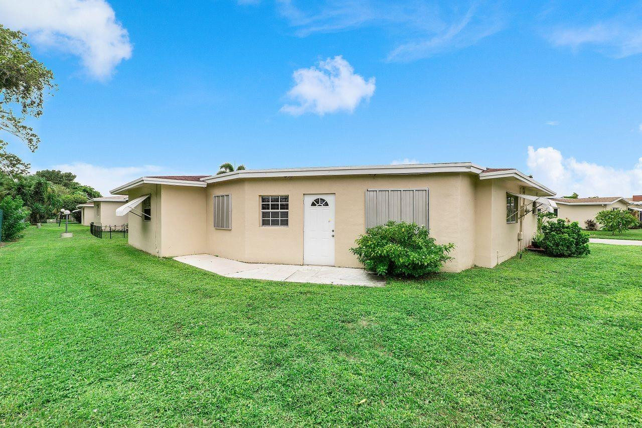 1510 NW 48th Place