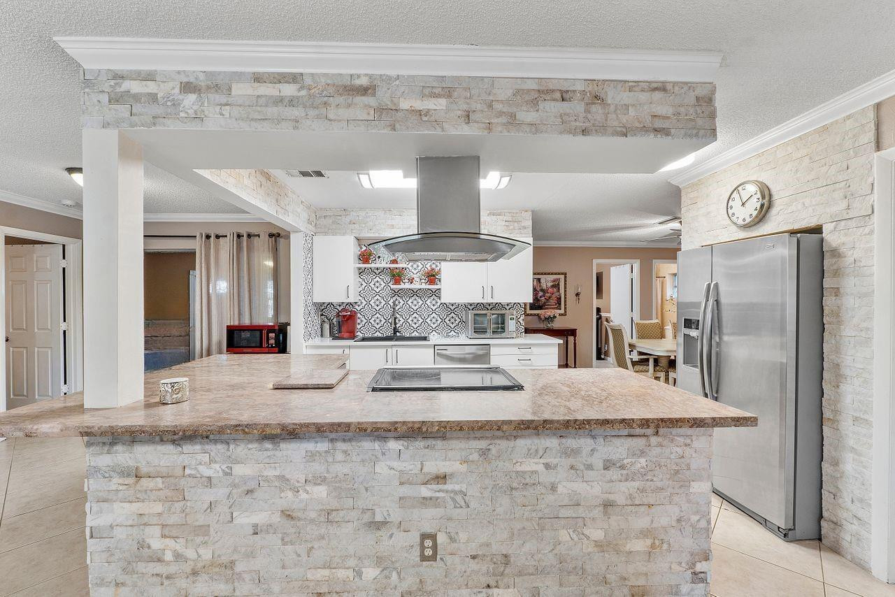 1510 NW 48th Place