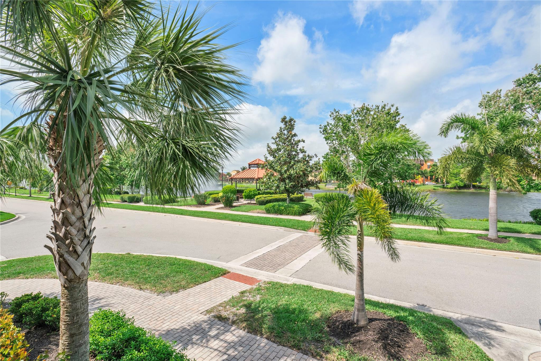 11711 Izarra Way 6111